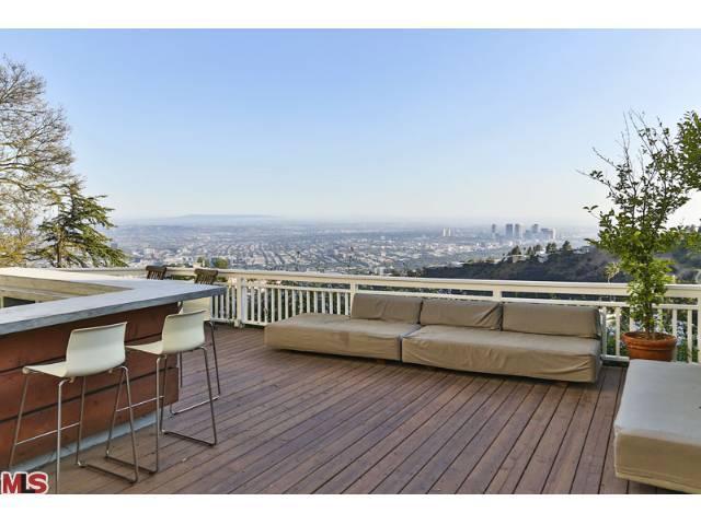 Report: Russell Brand Buys New Home in Hollywood Hills