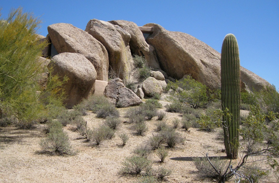 House of the Week: A Boulder House With Petroglyphs