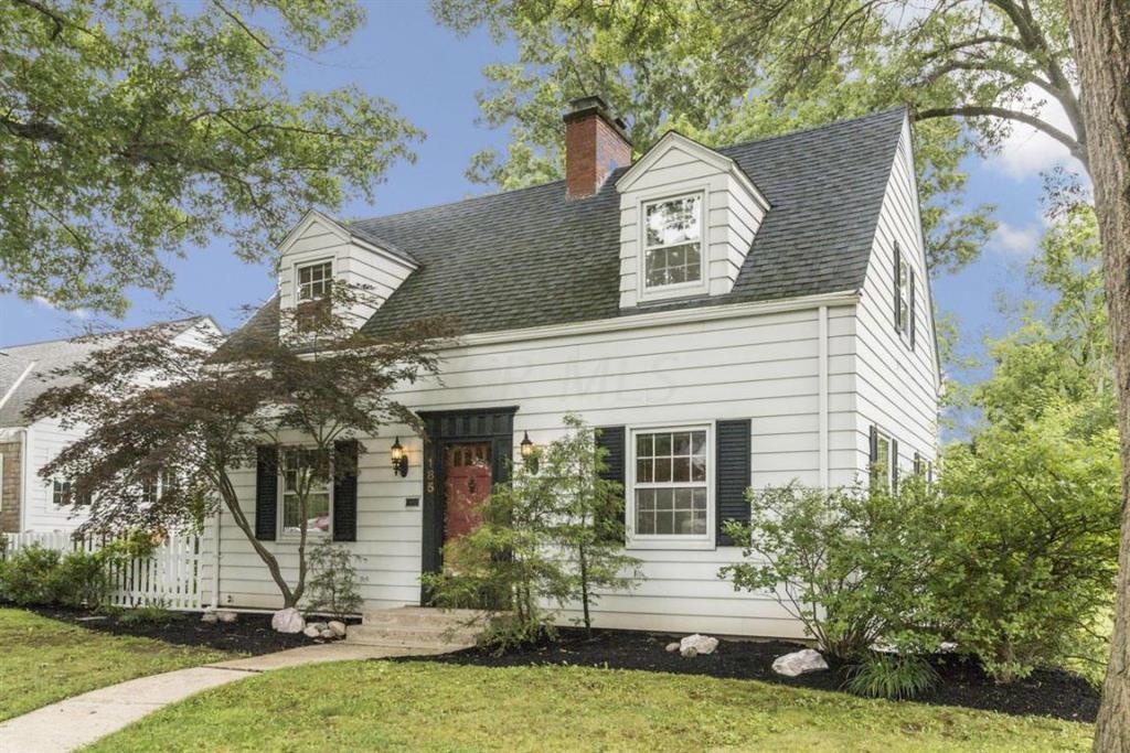 Craving A Summer Cottage See 10 Gorgeous Cape Cods For Sale.