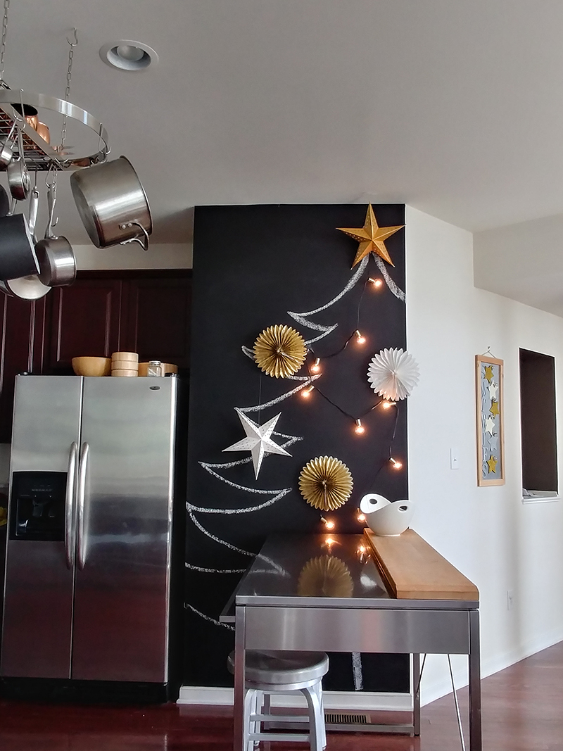 The Secret to No-Fuss Holiday Decor? Use What You Already Have