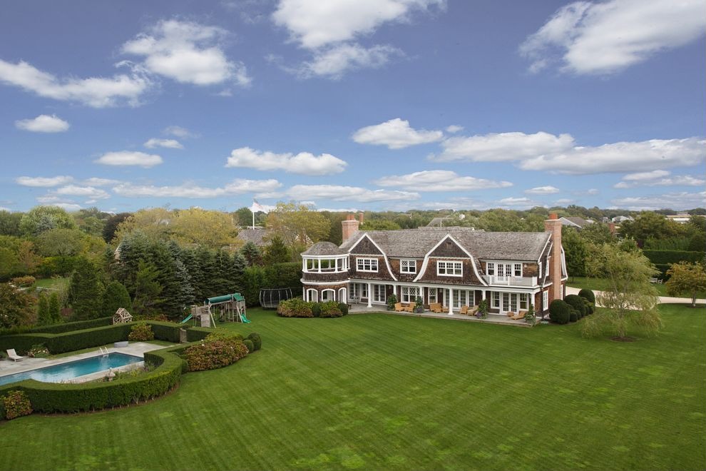 Jennifer Lopez Buying $10 Million Mansion In Hamptons