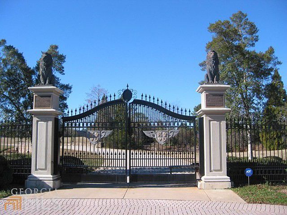 holyfield mansion rick ross georgia evander estate entry gated king ricky