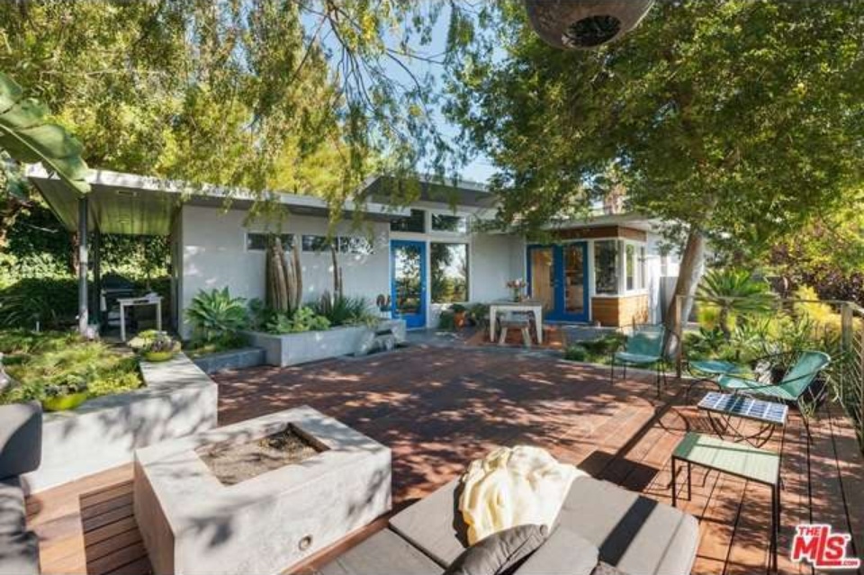 UPDATE: Zachary Quinto Sells Mid-Century LA Home