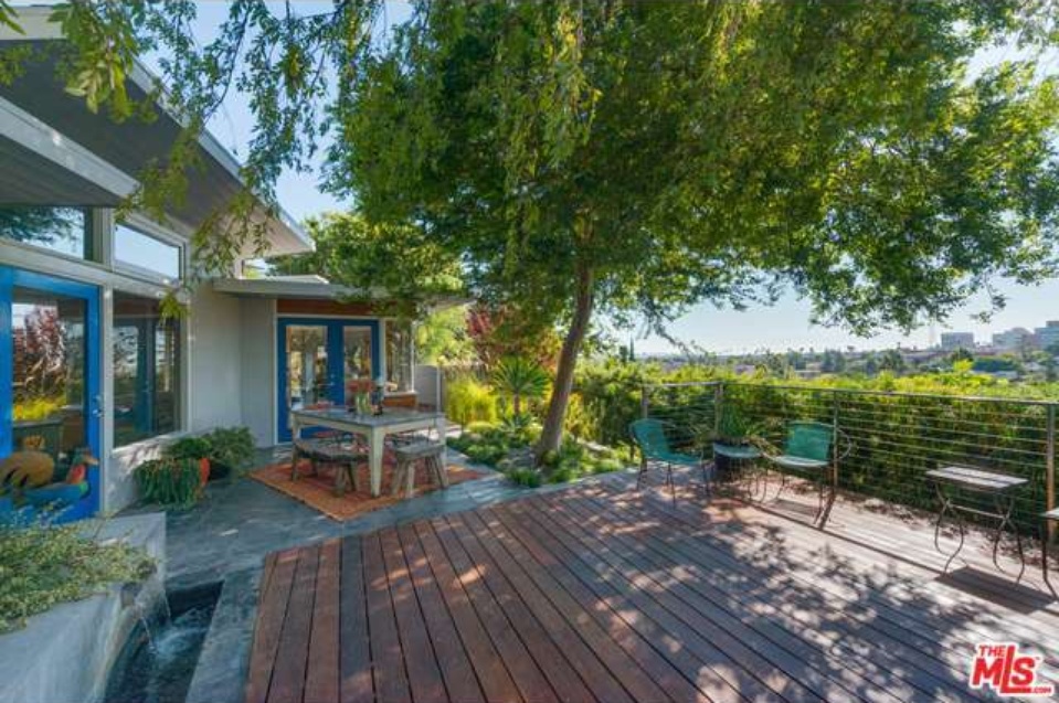 UPDATE: Zachary Quinto Sells Mid-Century LA Home