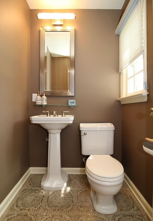 10 Ways To Make A Small Bathroom Look Bigger Julie Co