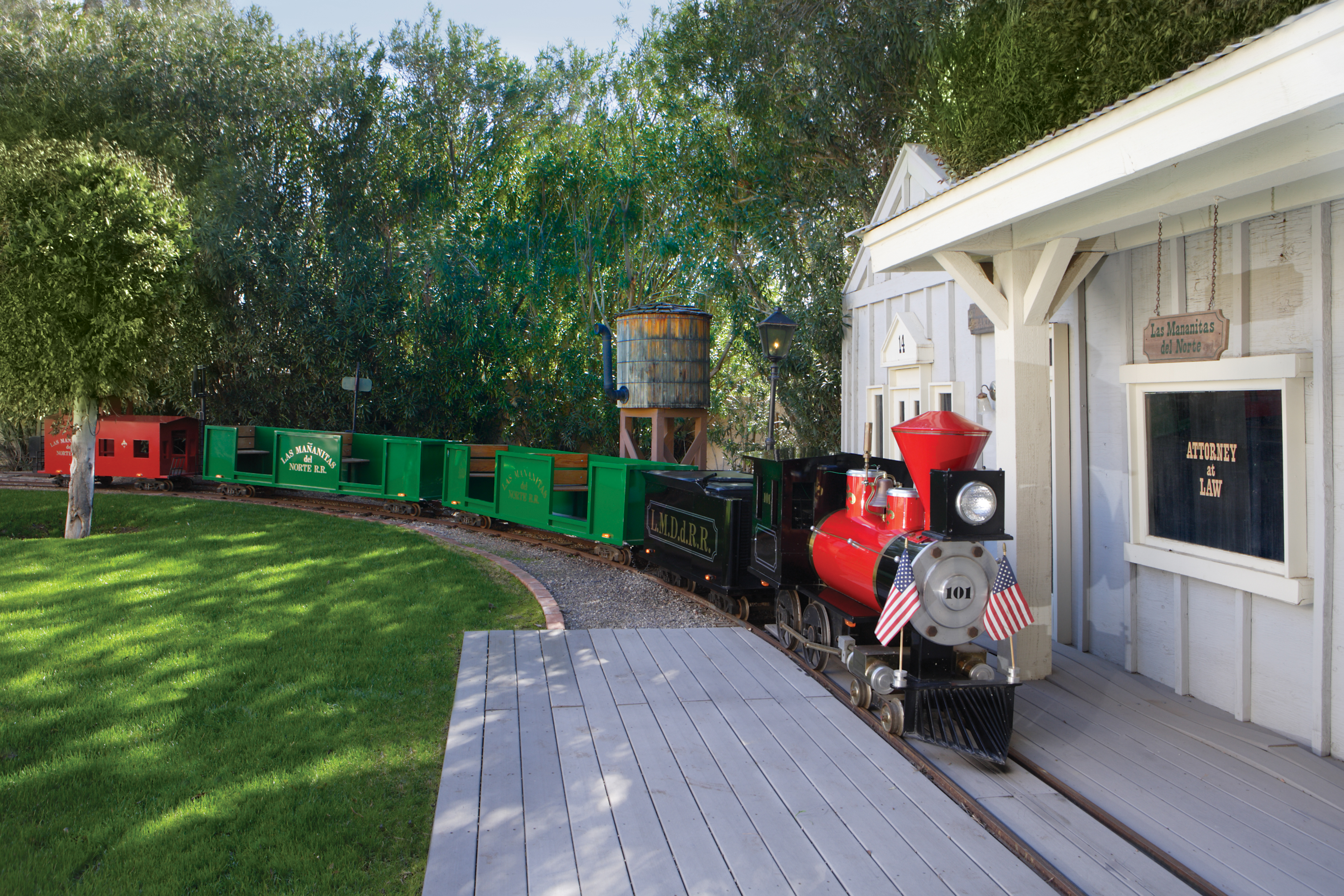 House Of The Week Arizona House Comes With A Train