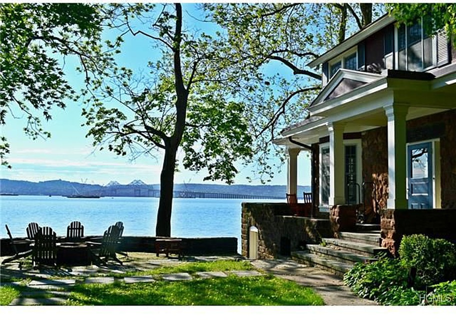 Rosie O'Donnell Lists 4 Riverfront Homes in Nyack, NY