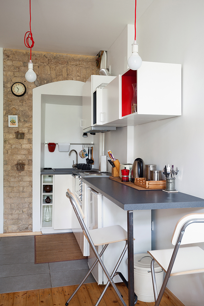 Maximizing Space in a Small Kitchen