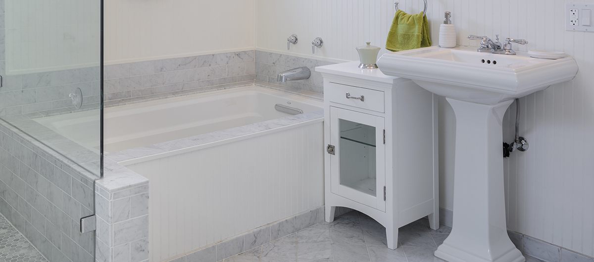 How To Caulk A Bathtub With Beautiful Results - Home Improvement ...