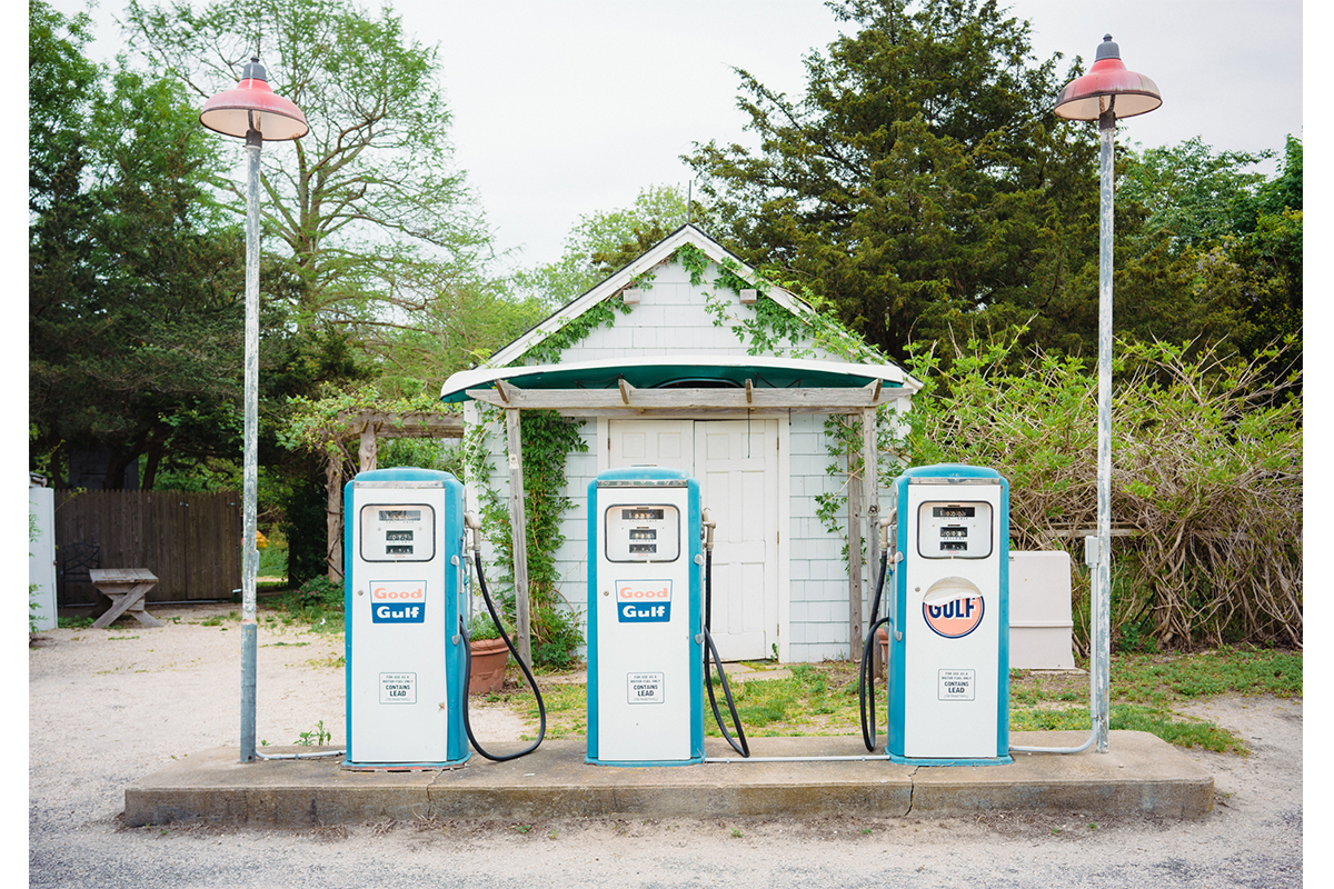 Image of how to get to the hamptons from NYC east hampton gas station