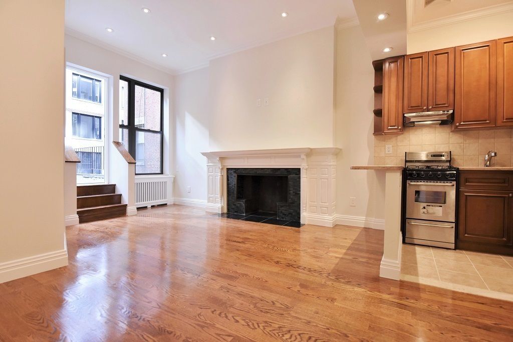 Image of 224 W. 72nd St. #2R uws 1br outdoor space