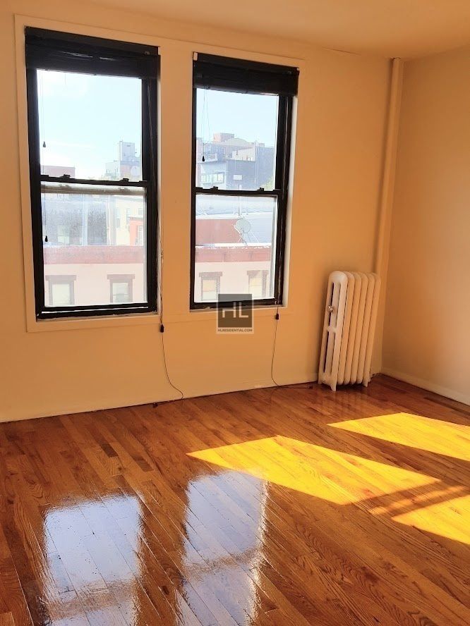 image of apartment at 261 14th St. in Park Slope, Brooklyn