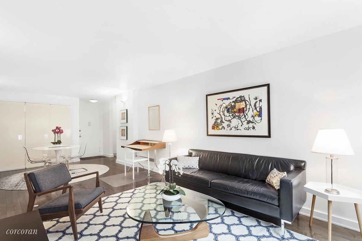 photo of apartment at 10 West 15th Street #721 in Manhattan