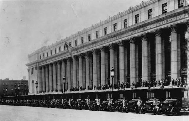 Old photo of Farley Building Post Office