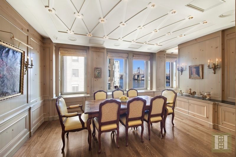 Photo of Greta Garbo's dining room at 450 East 52nd Street