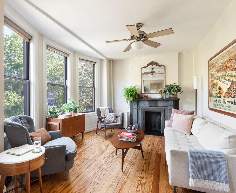 420 6th Avenue #6 is a two-bedroom co-op in Park Slope.