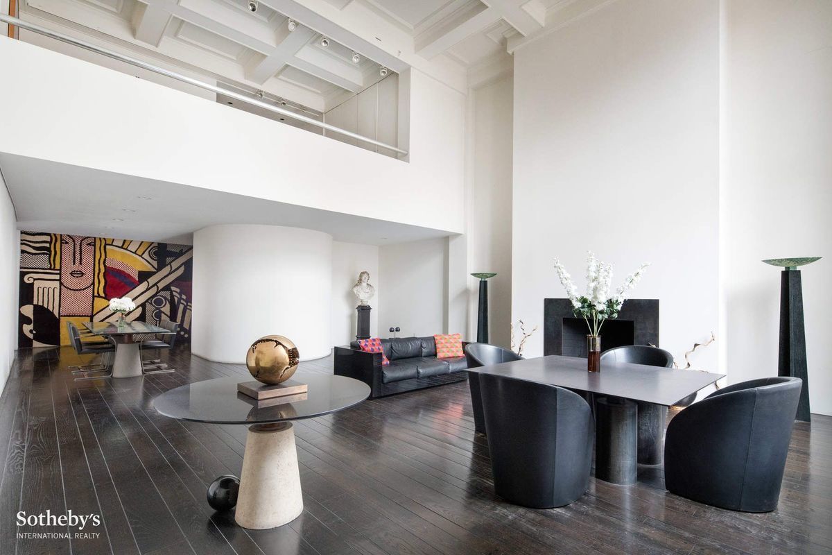 image of Massimo and Lella Vignelli's New York City apartment