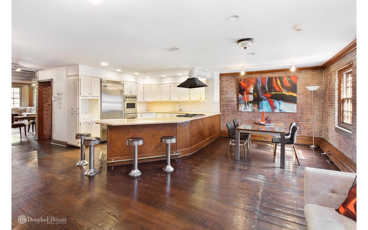 Image of Chris Rock's Clinton Hill kitchen