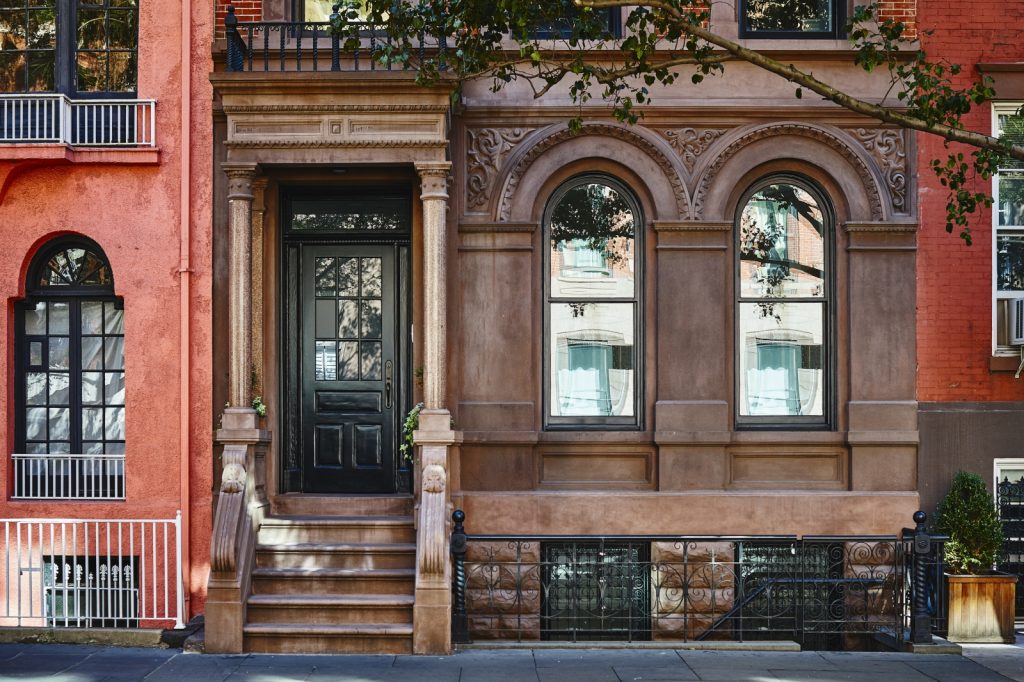 photo of a Romanesque revival building in New York City