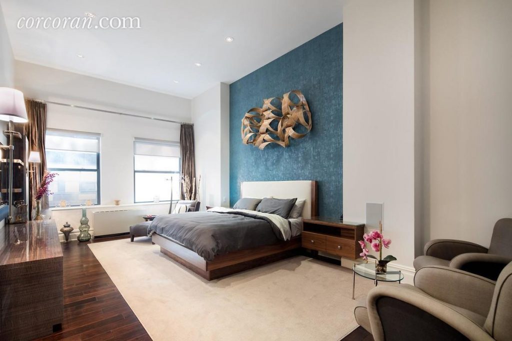 Photo of Shepard Smith bedroom in Greenwich Village