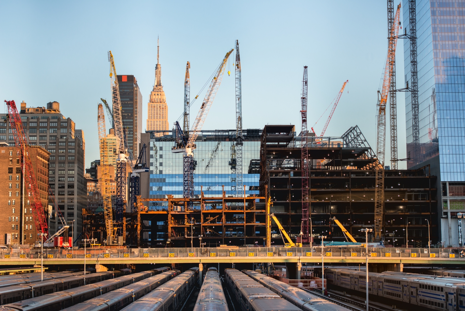 image of cranes erecting a new building in New York City