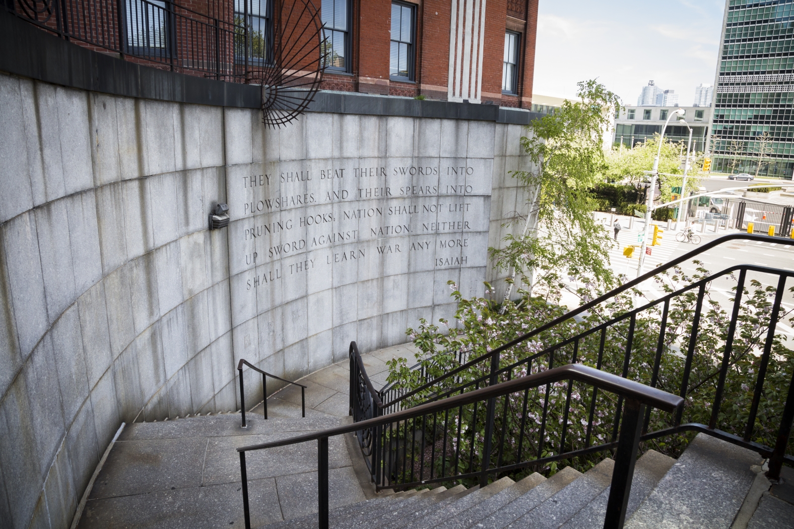 image of ralph bunche park in manhattan