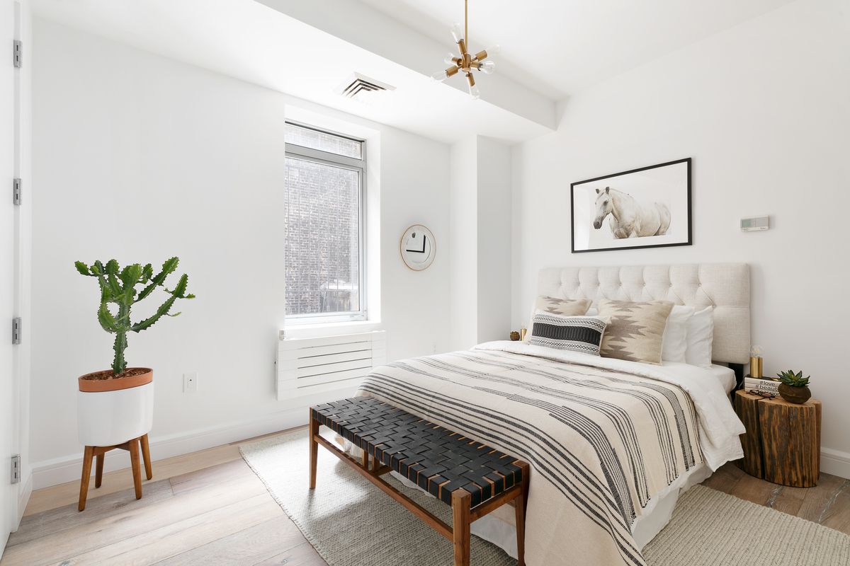 photo of ira glass apartment in chelsea