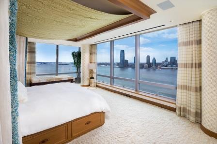  Photo of Tyra Banks' bedroom in the condo at the Riverhouse