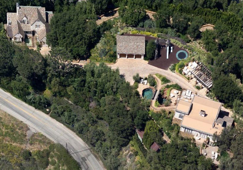 Divorce Alert: The Many Homes of Tom Cruise and Katie Holmes - Trulia's