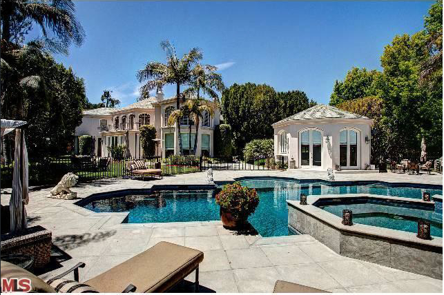 Damn Gina! Martin Lawrence Rents Out Beverly Hills House for $200,000 a ...