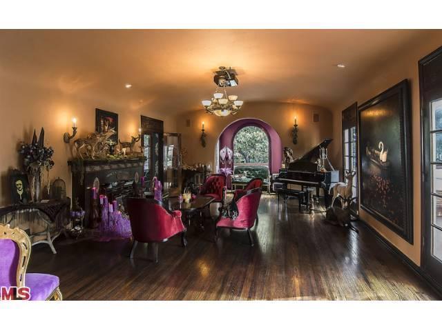 Kat Von D Lists Gothic Los Angeles Mansion For 25 Million Trulias