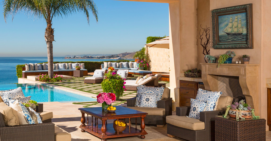 Yolanda and David Foster List Custom Malibu Estate For $27.5 Million ...