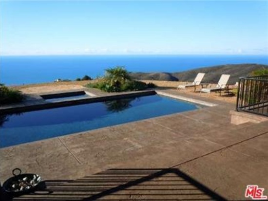 Bruce Jenner Buys Stunning $3.5 Million Malibu Beach House