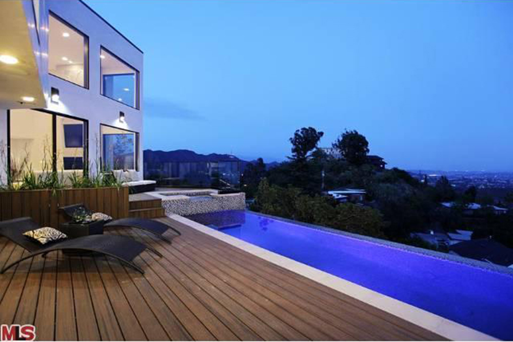 May2015-Trulia-X-Celeb-Homes-Perfect-for-a-Poolside-Soiree-Ludacris-pool