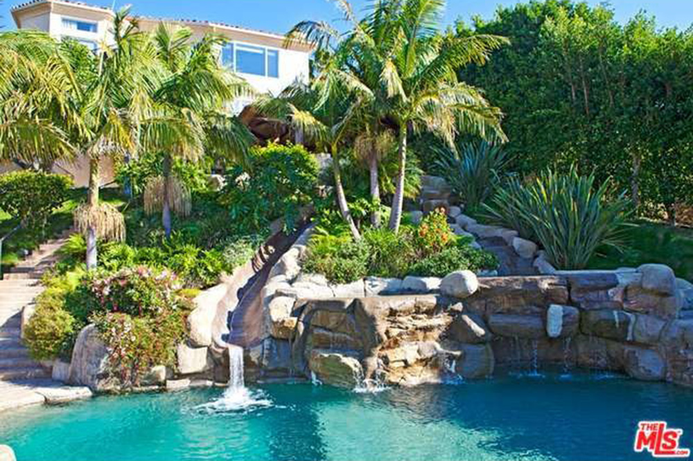 June2015-Trulia-9 Homes for Sale With Epic Water Slides-Malibu-California