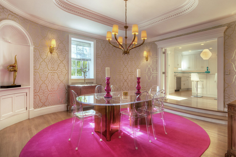 Swanhurst Carriage House Pink room
