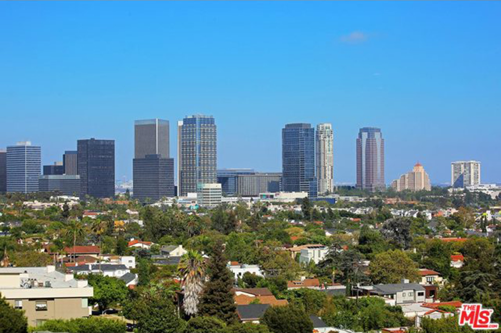 Yolanda Foster Los Angeles CA Real Estate