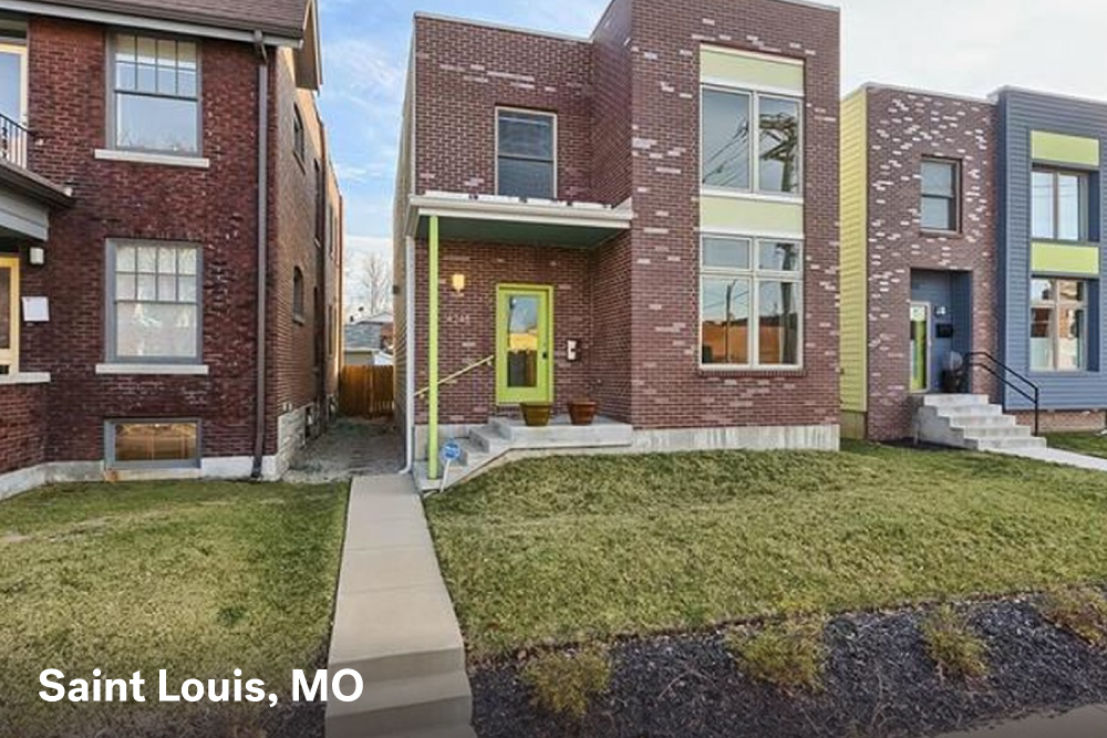 Home for sale in St Louis MO with a $1500 estimated mortgage payment