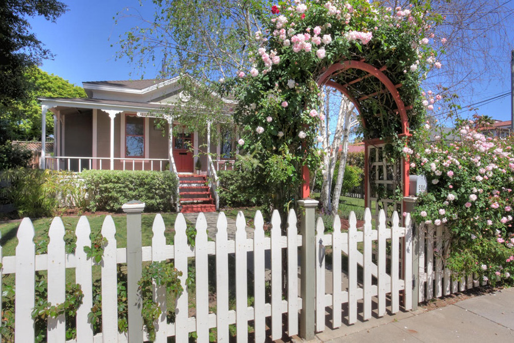 how to increase home value with a fence