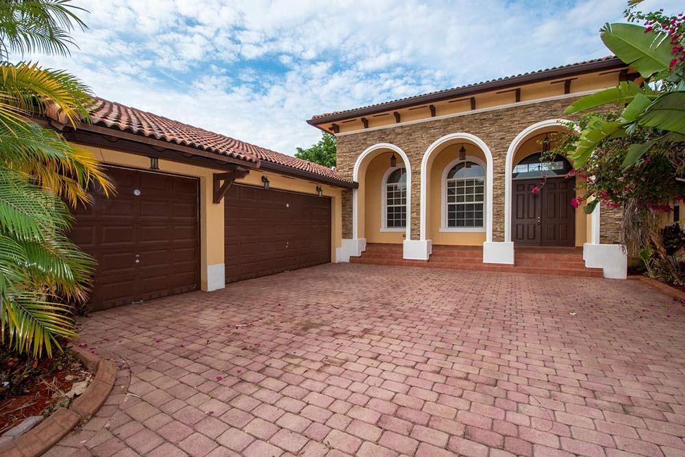 Home for Sale under 500k in Miami FL