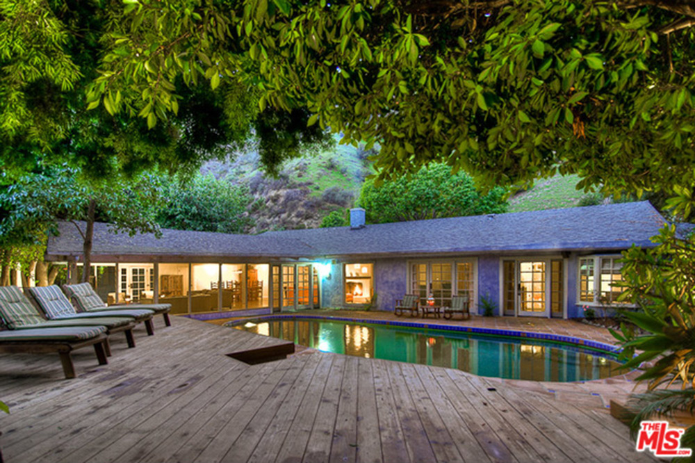 Salma Hayek House For Rent In Hollywood Hills CA