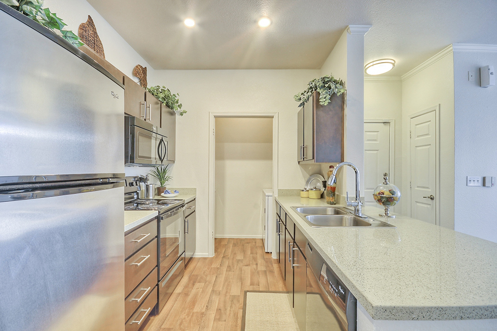 apartments for rent under 1000 phoenix kitchen counters