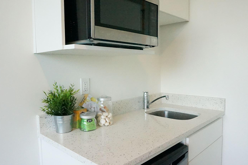 apartments for rent under 1000 kitchen sink