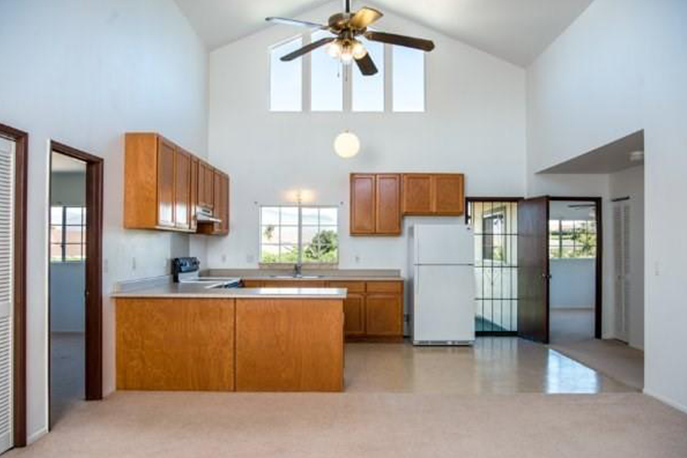 affordable hawaii real estate in waikoloa kitchen