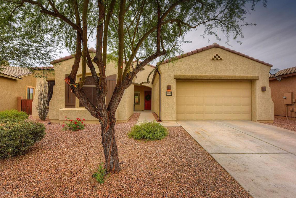 average house size for sale in tuscon az