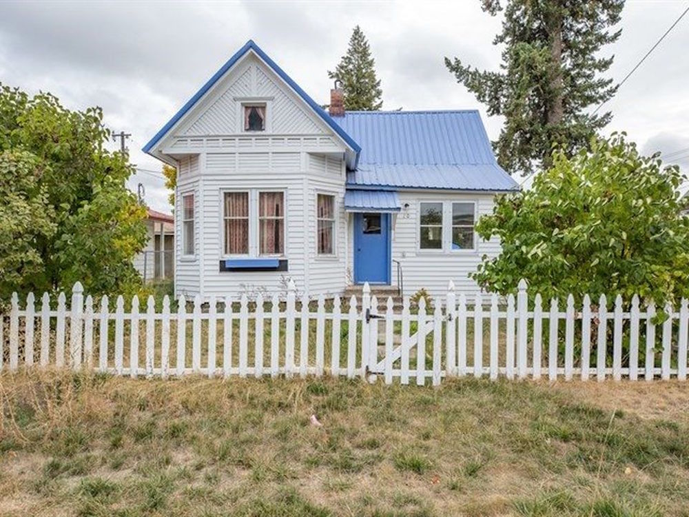 country cottages under $200K