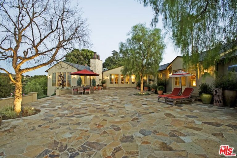 Elizabeth Banks Buys Sherman Oaks Home For $6.8M - Trulia&#39;s Blog