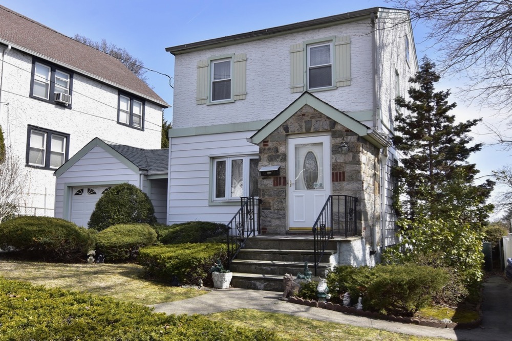 House in Yonkers Trulia most searched April